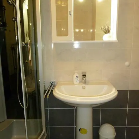 Nice Apartment & Room In Cavtat Exterior photo